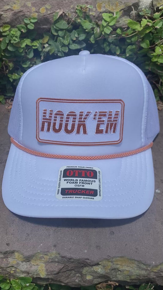 Hook 'Em